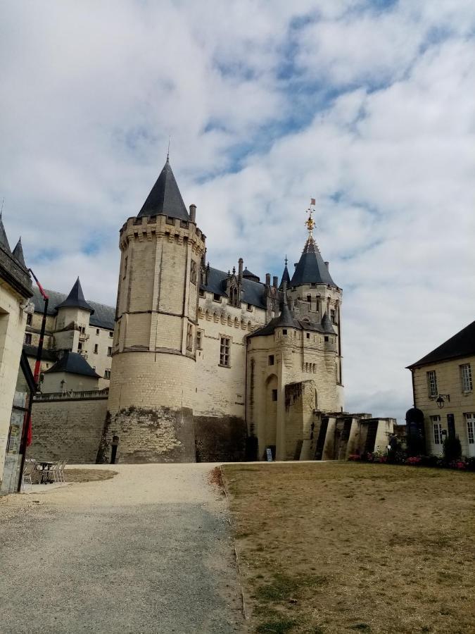 Le Grand Pre Villa Longué Exterior foto